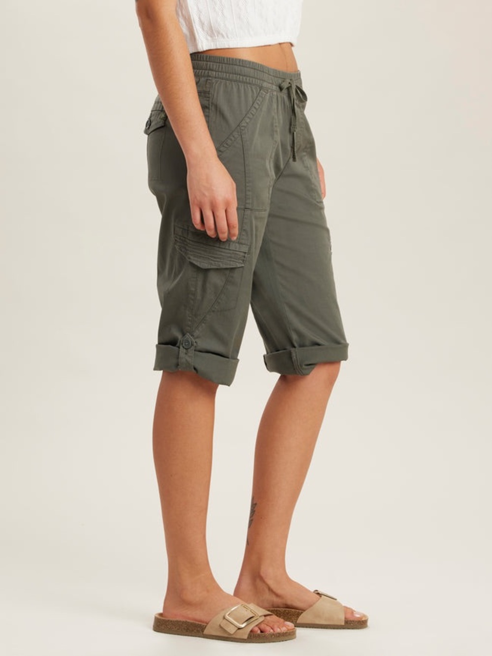 🆕 Supplies by Union Bay Harriet Crop Pants Drawstring Cargo Capris in Olive - Picture 6 of 9